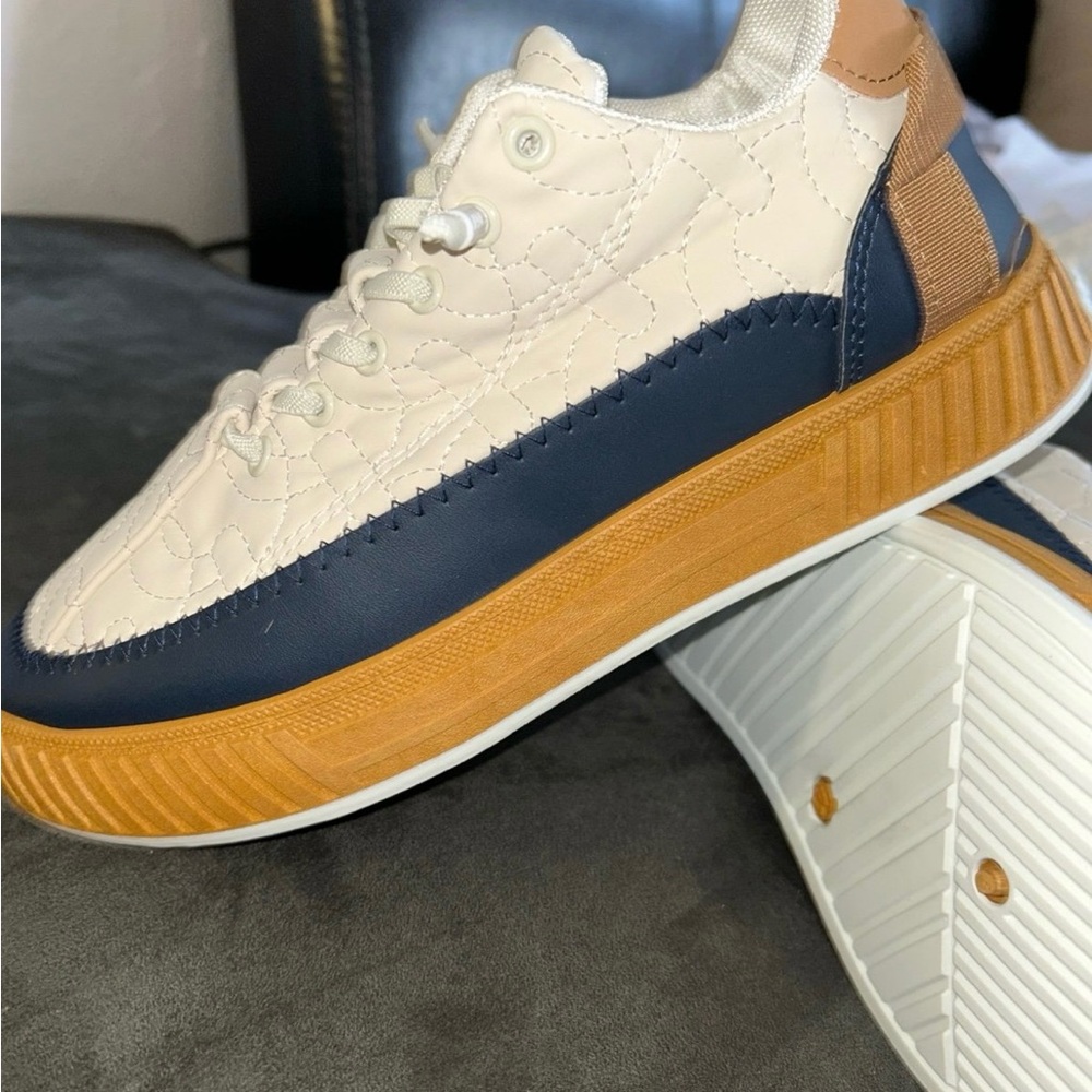 Stylish Kids Sneakers in Navy and Tan